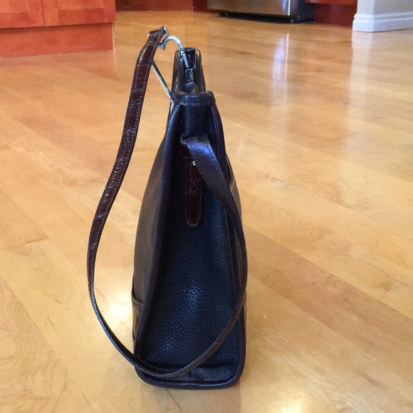 BRIGHTON | Vintage Leather Shoulder Bag Heart Cutout - Picture 4 of 16